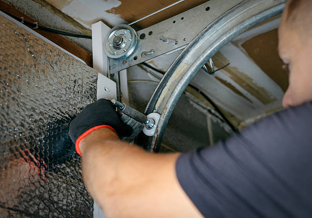 Affordable Garage Door Roller Replacement solutions in Moweaqua, IL